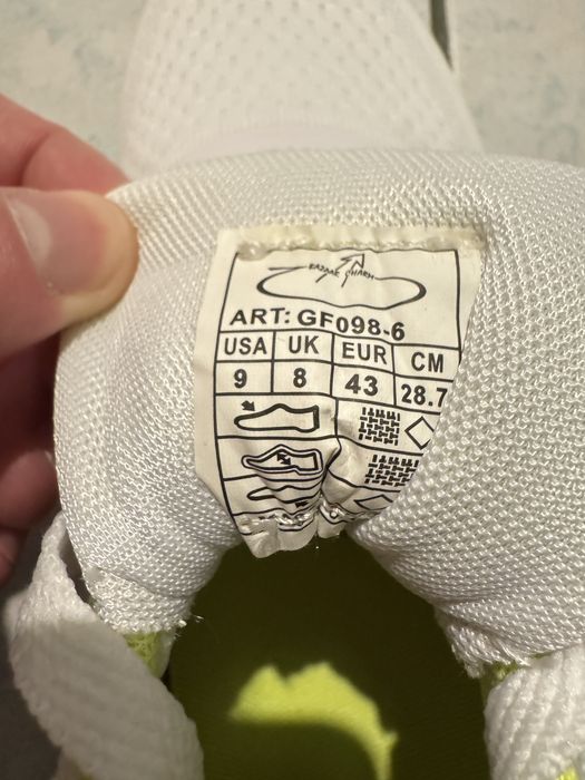 Pantofi sport barbati – marimea 43, talpa speciala, noi