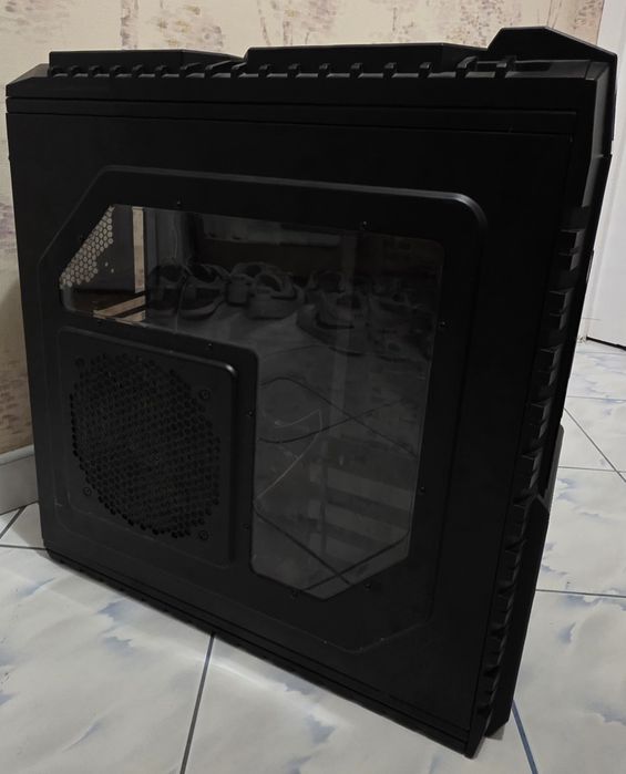 Carcasa Cooler Master HAF X + Sursa Techsolo - 730W