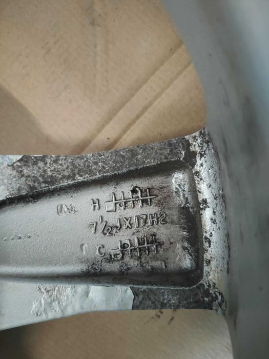 Автомобилни гуми