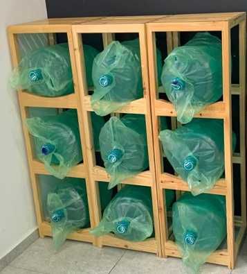 Стеллаж для воды для офиса или для дома