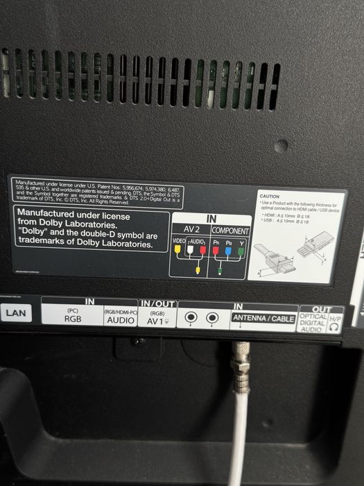 Телевизор LG42LM640T