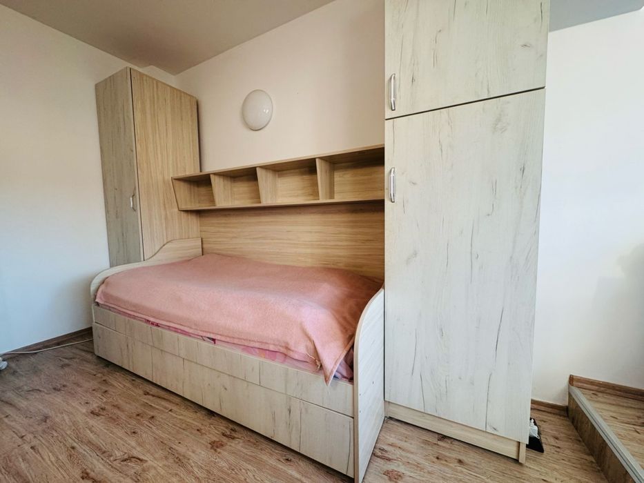 Обзавеждане за детска стая - легло и гардероби