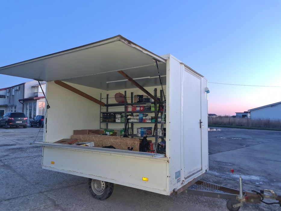 Se vinde remorca furgon comerciala