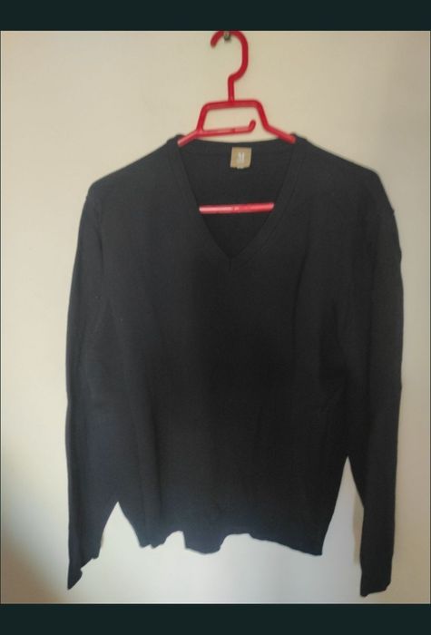 Jersee, mărimi diferite, modele diferite, culori diferite.
Toate articolele sunt din import, calitate excelentă, arată că noi.