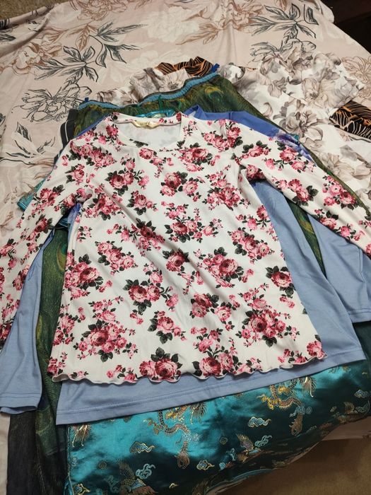 Отдам бесплатно, размер 48-50