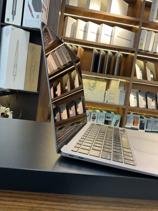 Macbook Air M1 13