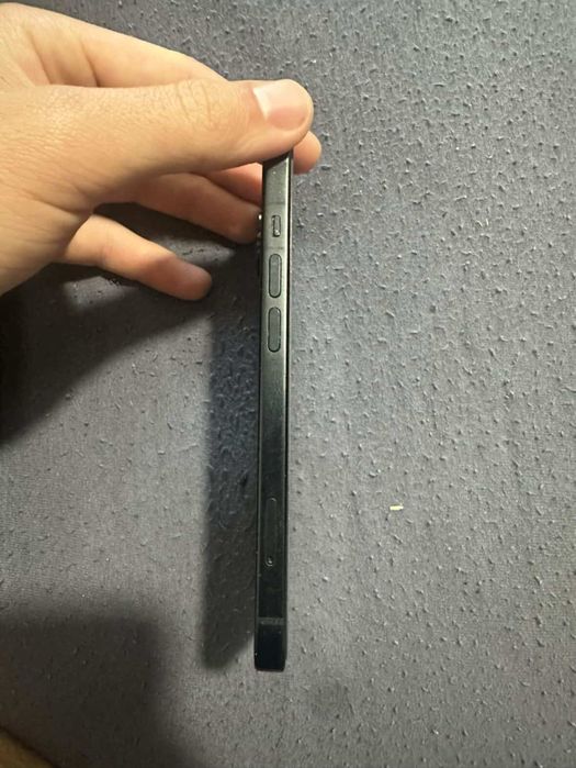 Iphone 15 128gb с кутия и кабелче
