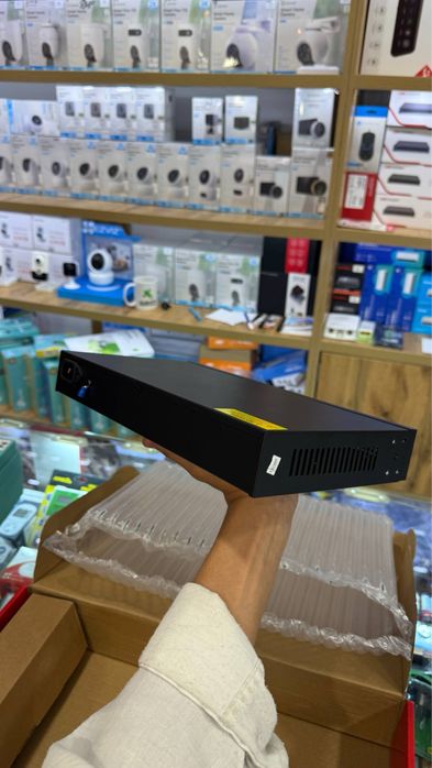Network switch PoE - internet hub