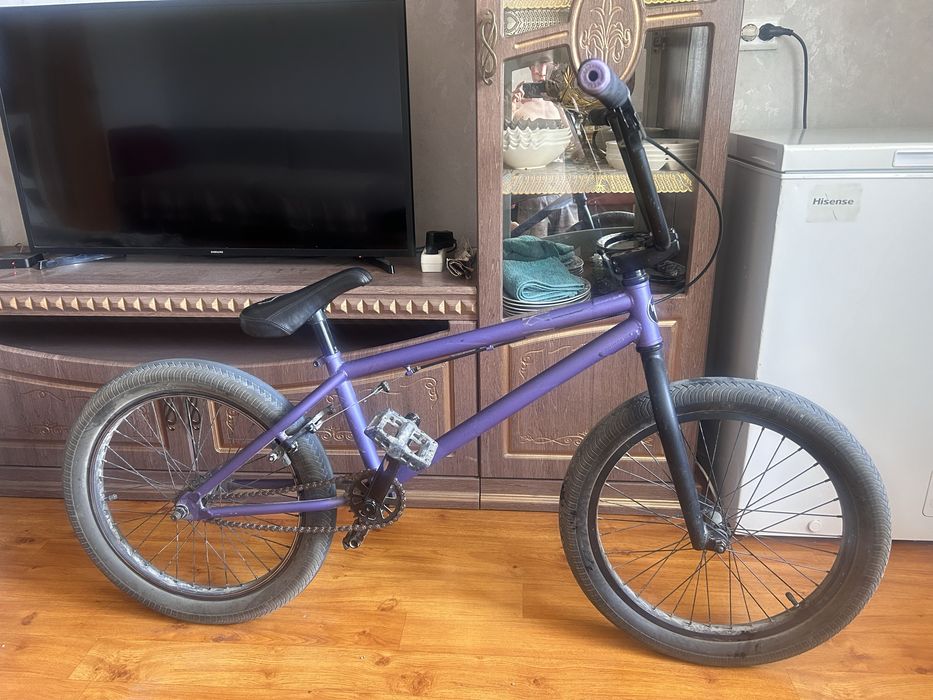 Bmx premium stray 2021