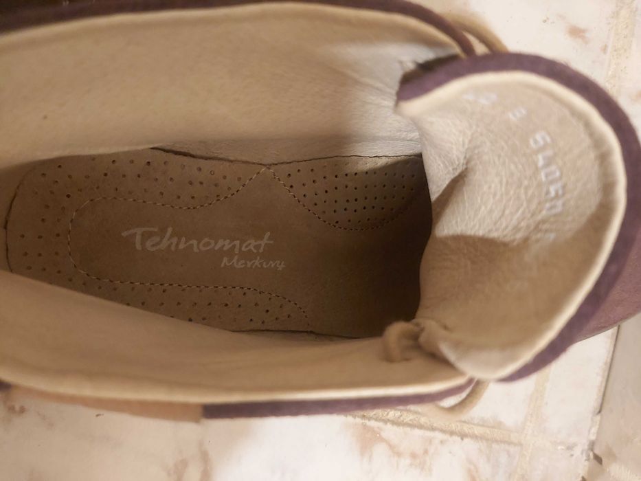 Дамски боти от естествен набук