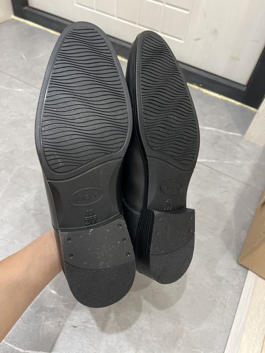 Продам новые парадные туфли