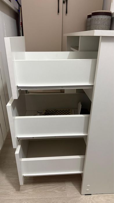 Продается отличный Парта Стол