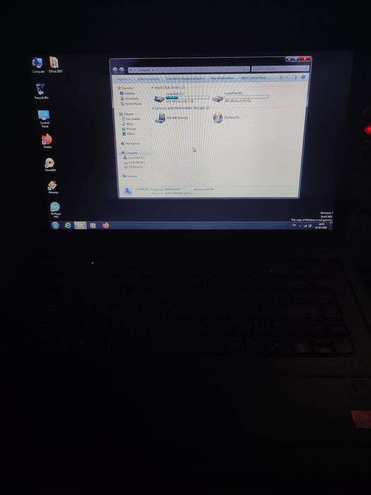 Vând laptop Compaq Presario