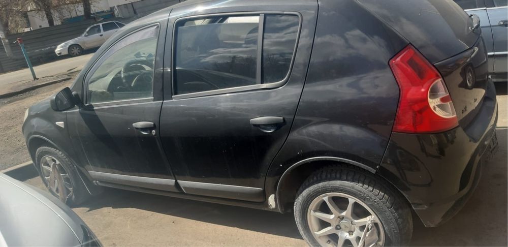 Рено сандеро 2014