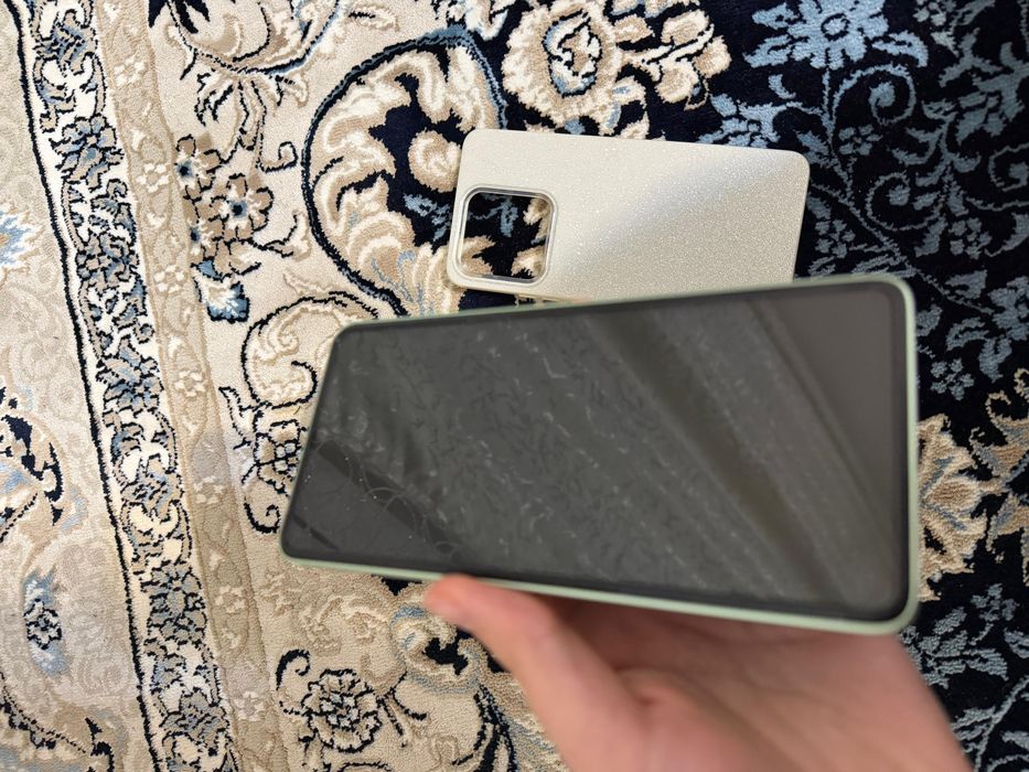 Телефон Redmi Note 13