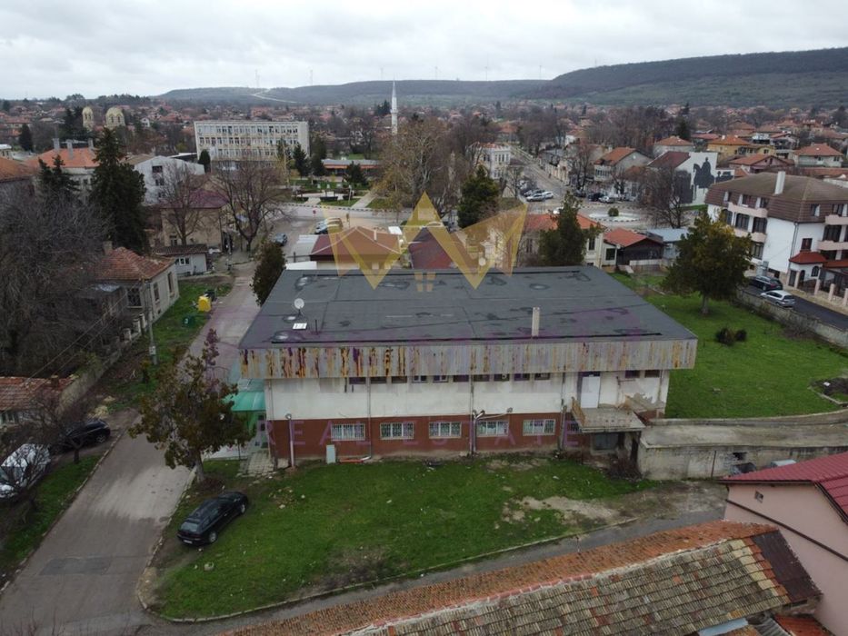 Продава се Заведение в Суворово - 426 кв.м за 288 €/кв.м - Снимка #3