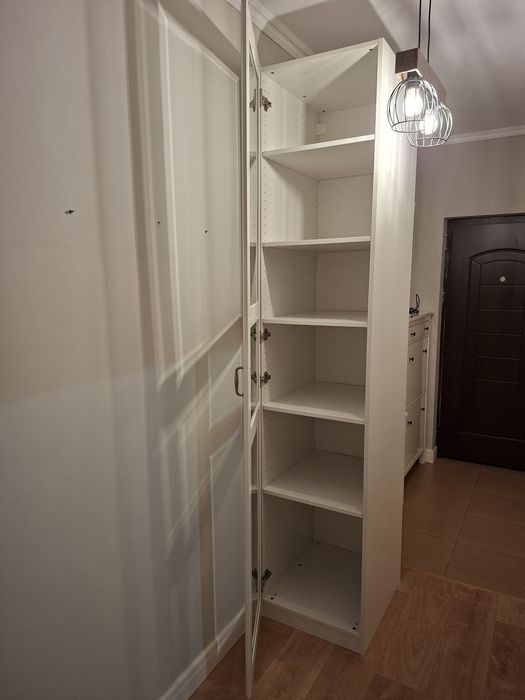 Dulap Ikea usa sticla