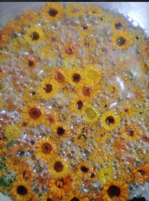 Мас,невен,пчелен восък и кокосово масло