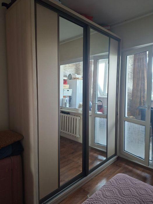 Продам шкаф купе в отличном состоянии