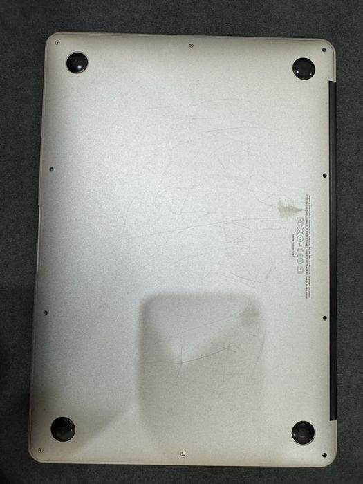 MacBook Air 2011 года