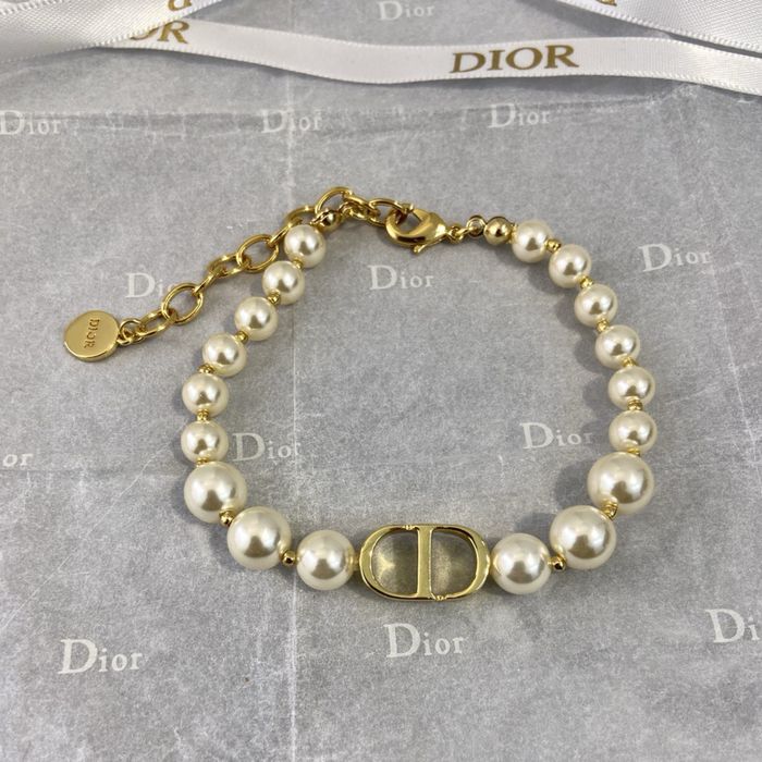 Bratara Dior 30 Montaigne Faux Pearl Gold Tone !