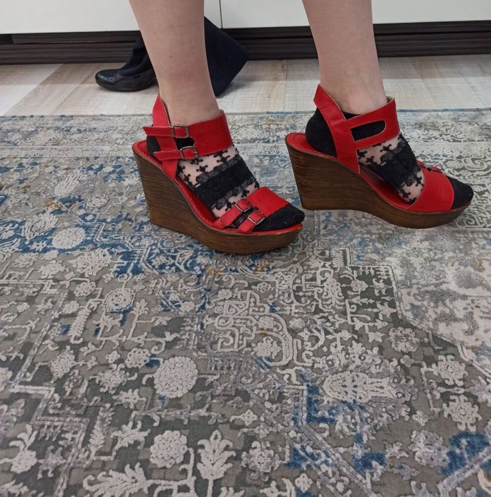 Сабо женские кожаные