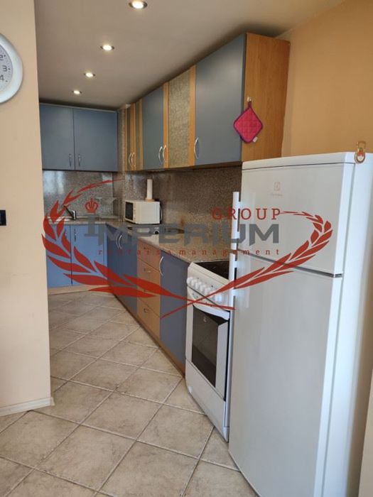 Дава се под наем Двустаен апартамент в Варна, Център - 70 кв.м за 382.5 € - Снимка #1