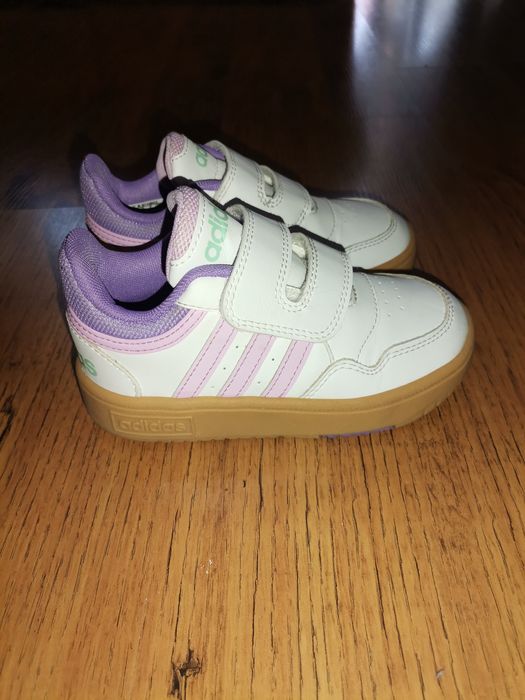 Маратонки Adidas 26