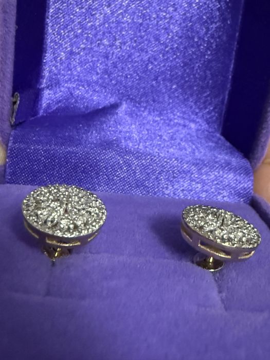 Бриллиантовые пусеты