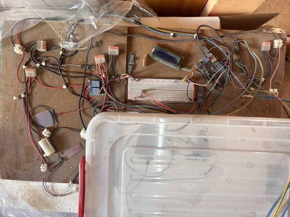 Licenta arduino-sera automatizata