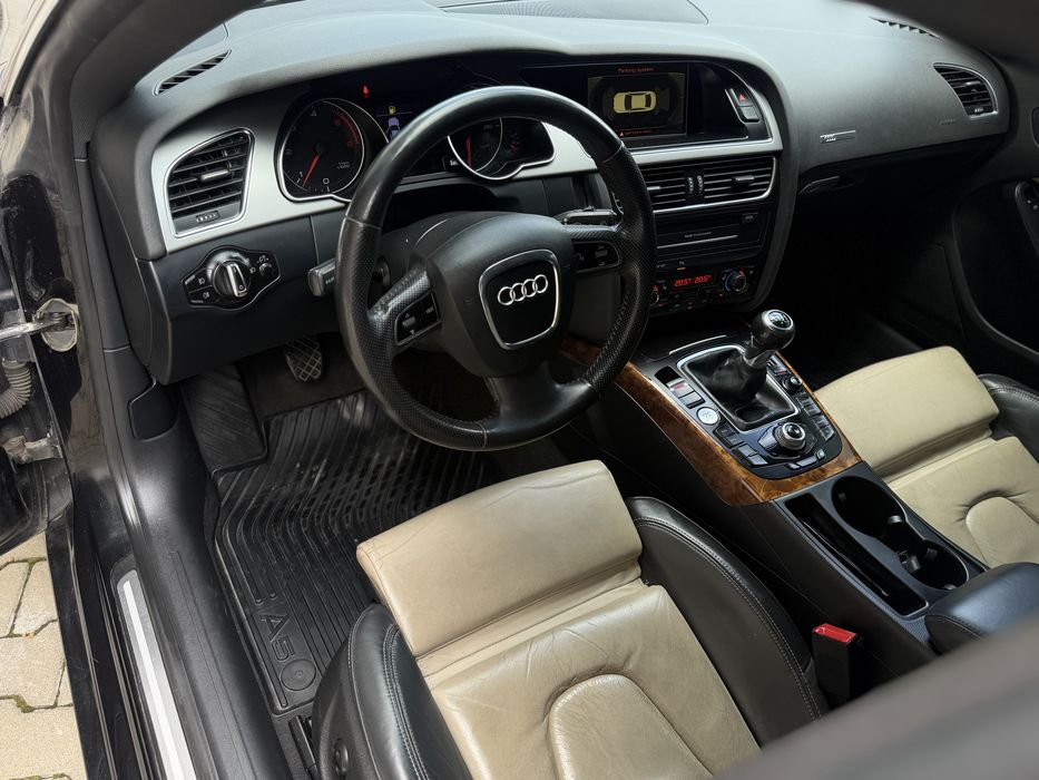 Audi A5 individual // 2010 // 2.0 170 Cp // Xenon-Led // Piele