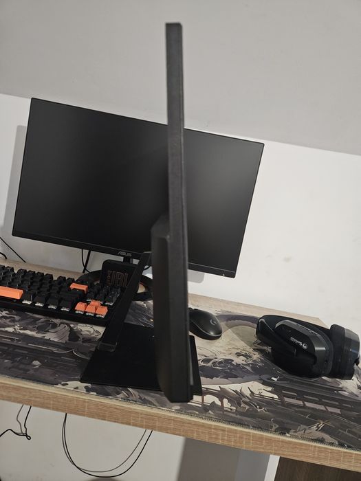 Vând monitor dahua 100hz preț negociabil