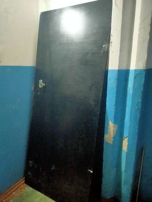 Продам входной дверь