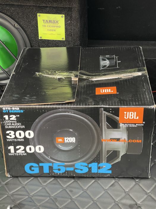 Сабвуфер 1200 ват