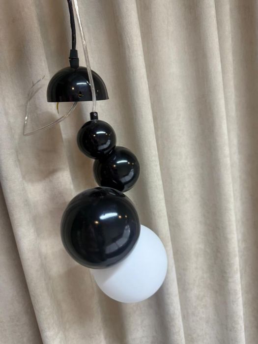 Помагайка, кушетка, шкафы, стулья