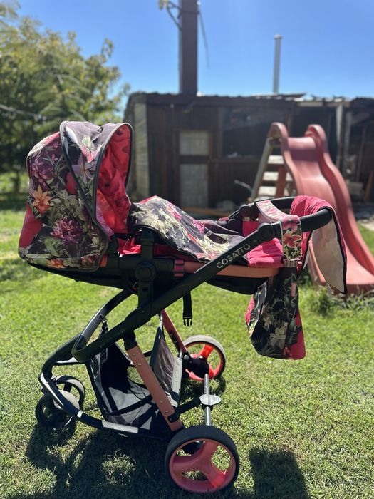 Бебешка количка Cosatto