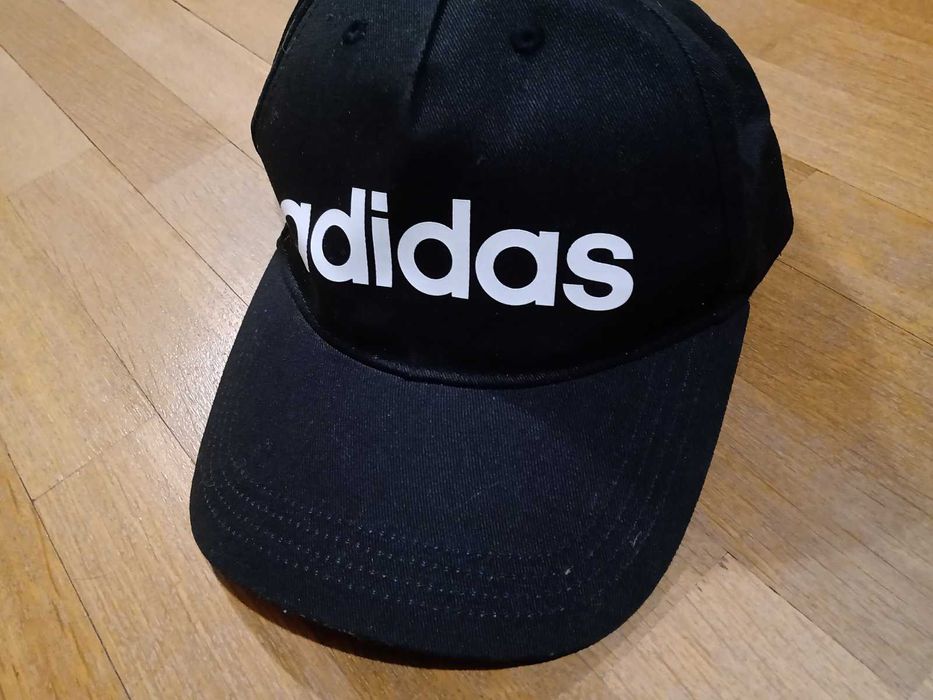 Нова Adidas Daily Cap Шапка оригинал хубава козирка НОВО