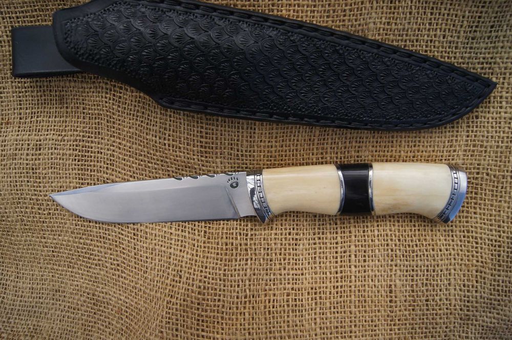 ЛОВЕН НОЖ РЪЧНА ИЗРАБОТКА - CPM S90V