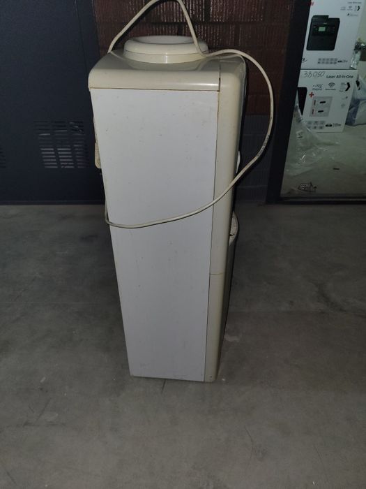 Диспенсер для воды