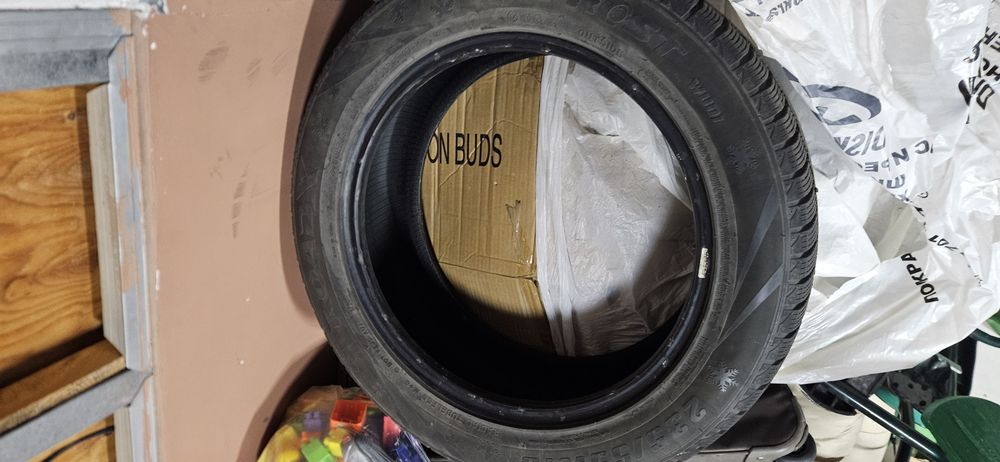 Продам резина зима R18