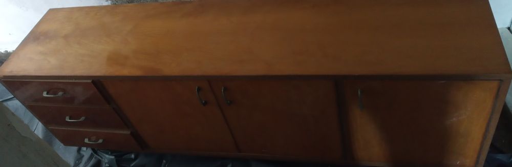 Нощно шкафче с чекмедже и ракла