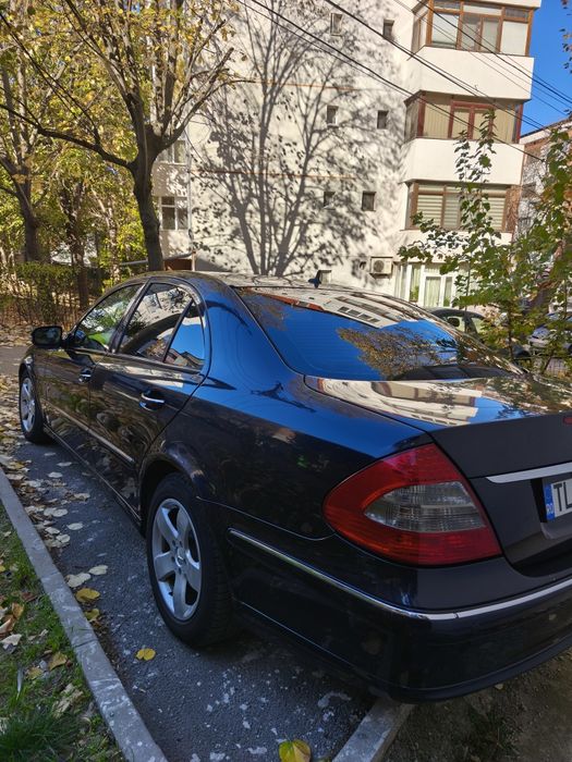 Vând Mercedes Benz W211