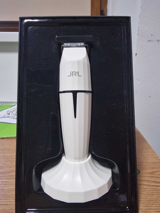 Mașină de contur JRL Onyx