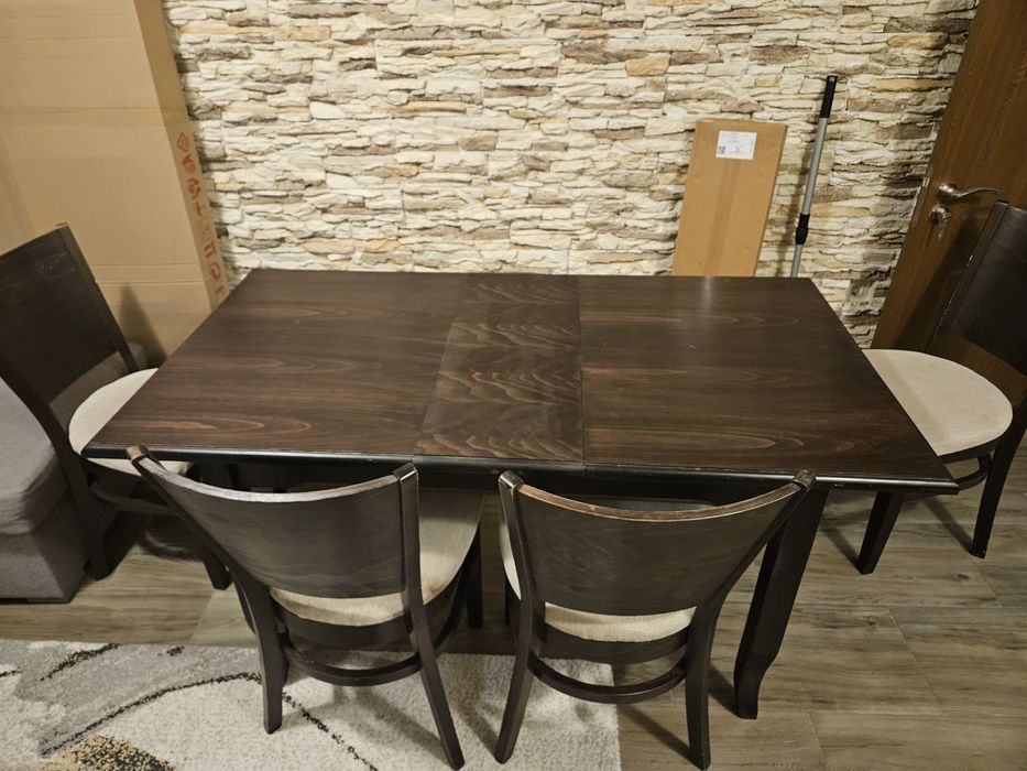 Разтегателна трапезна маса компект със столове