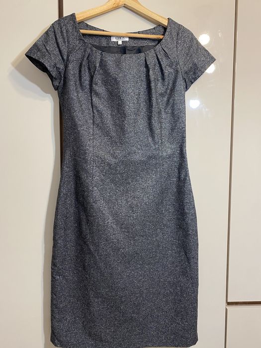 Rochie eleganta din stofa cu fir metalic