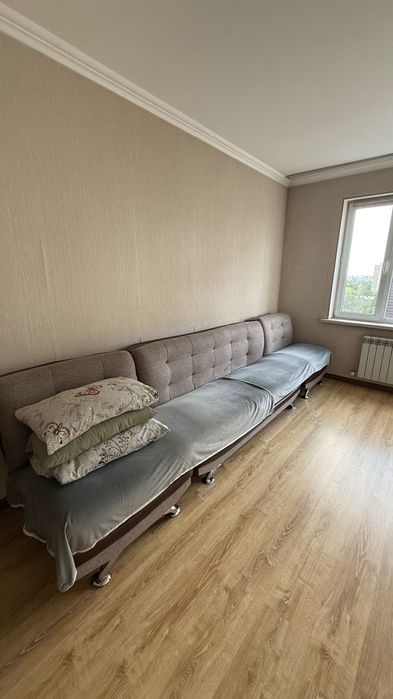 Продам диван и два кресла