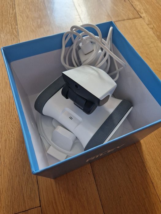 Смарт робот за наблюдение - Appbot Riley