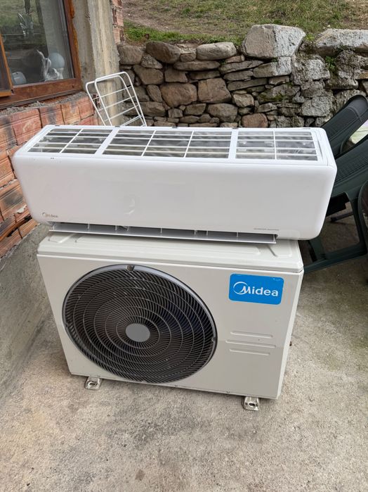 Продавам климатик Midea 18 000 BTU