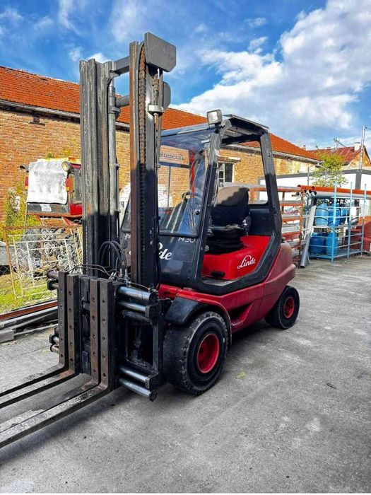 Мотокар Linde H30 – 3.0 т, газ, страничен изместител