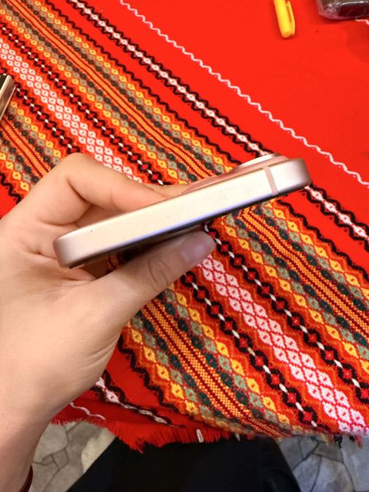 Iphone 15 пълен комплект 128gb